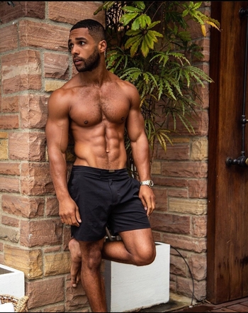 Lucien Laviscount