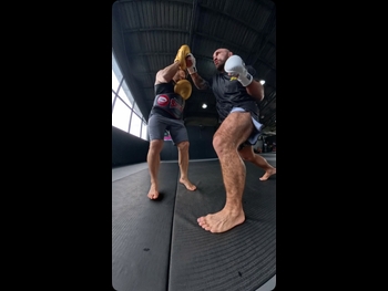  alt="Alex Volkanovski"