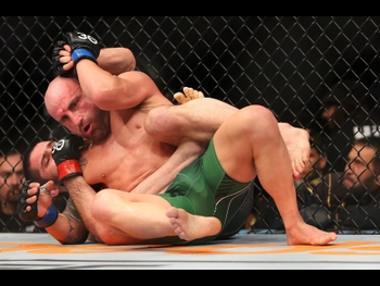  alt="Alex Volkanovski"