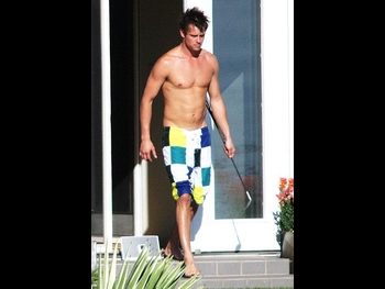  alt="Josh Duhamel"