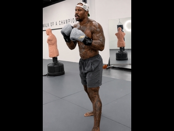  alt="Von Miller"