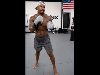 alt="Von Miller"