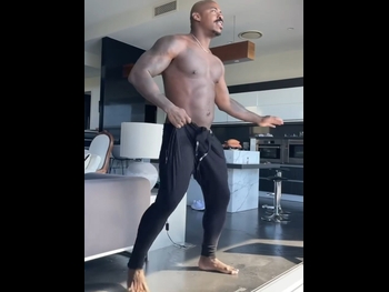  alt="Mehcad Brooks"