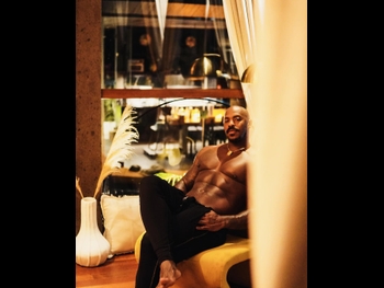 alt="Mehcad Brooks"