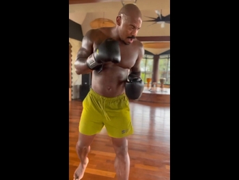  alt="Mehcad Brooks"