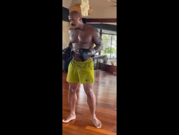  alt="Mehcad Brooks"