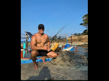  alt="Pita Taufatofua"