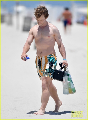 Alfie Allen