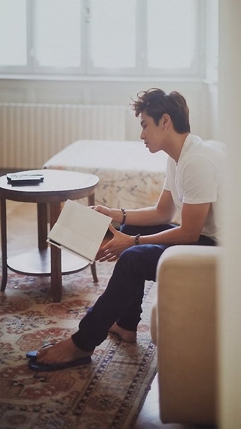 Yunho Jung