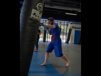  alt="Islam Makhachev"