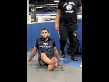 alt="Islam Makhachev"