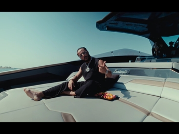  alt="Lacrim"