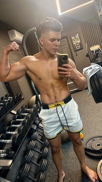 Sammy Guevara