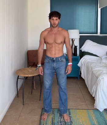 Eyal Booker