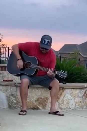 Tyler Farr