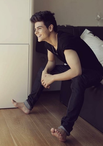 Abraham Mateo