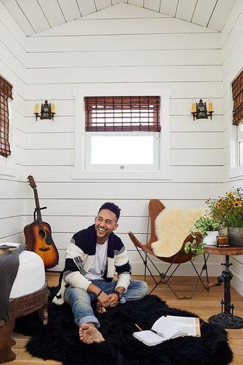 Tahj Mowry