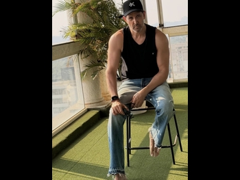  alt="Hrithik Roshan"