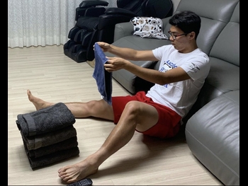  alt="Hyeon Chung"
