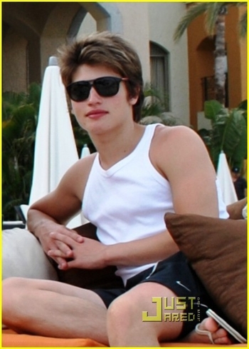 Gregg Sulkin