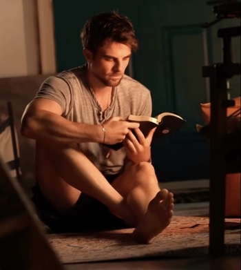Nathaniel Buzolic