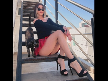  alt="Brenda Zambrano"