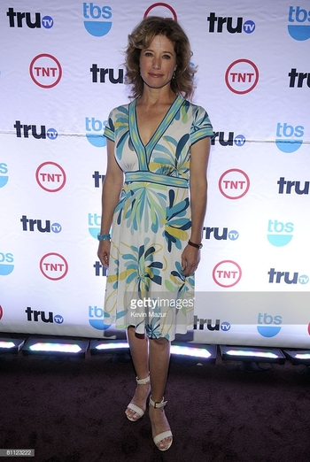 Nancy Travis