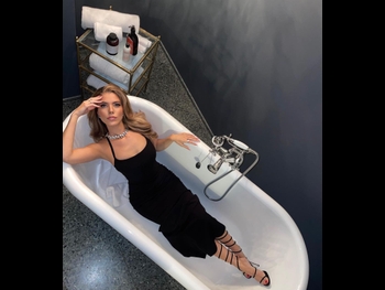  alt="Victoria Swarovski"