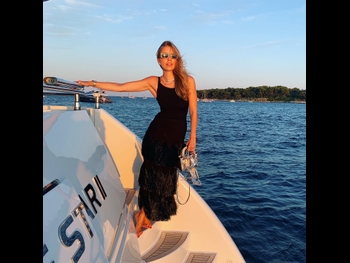  alt="Victoria Swarovski"