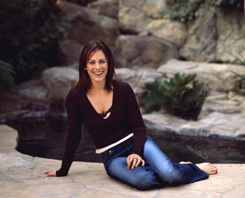 Annabeth Gish