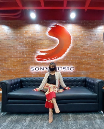 Hazel Faith Dela Cruz