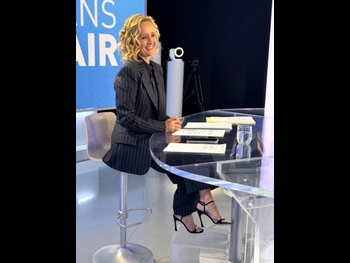  alt="Caroline Roux"