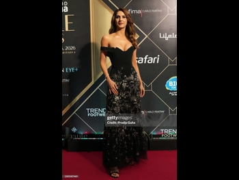  alt="Vaani Kapoor"