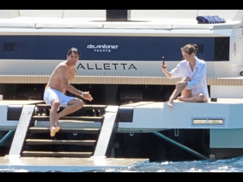  alt="Carlos Sainz"