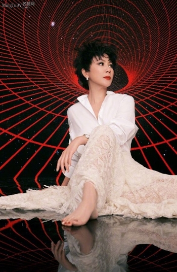 Carina Lau