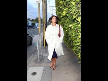  alt="Kaia Gerber"