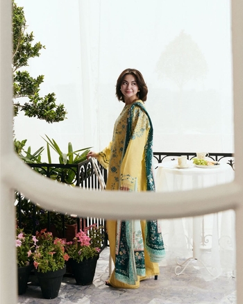 Hania Aamir