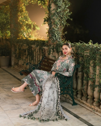 Hania Aamir