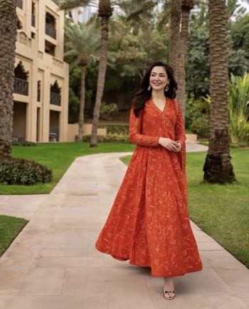 Hania Aamir
