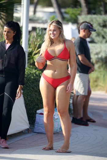 Iskra Lawrence