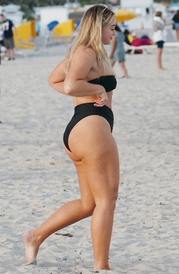 Iskra Lawrence