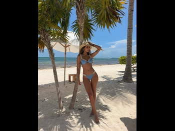  alt="Luciana Fuster"