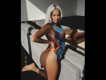  alt="Stephanie Santiago"
