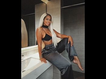 alt="Stephanie Santiago"