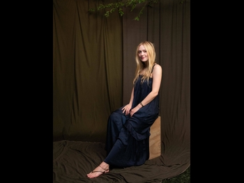  alt="Dakota Fanning"