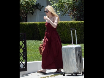  alt="Dakota Fanning"