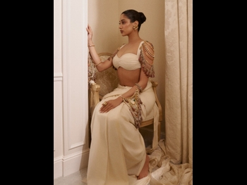  alt="Janhvi Kapoor"