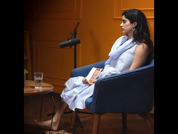  alt="Janhvi Kapoor"