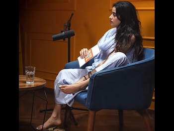  alt="Janhvi Kapoor"