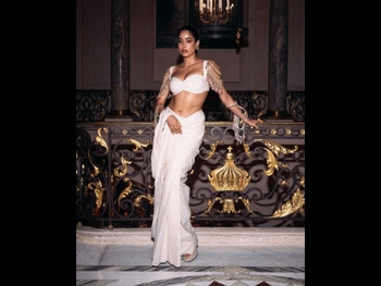  alt="Janhvi Kapoor"